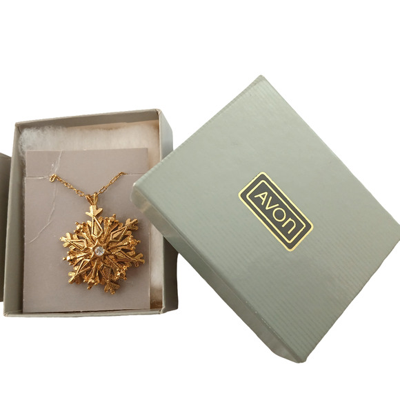 Avon Gold Tone Snowflake Necklace & Earrings Set with Clear Rhinestones Elegant - Picture 2 of 8